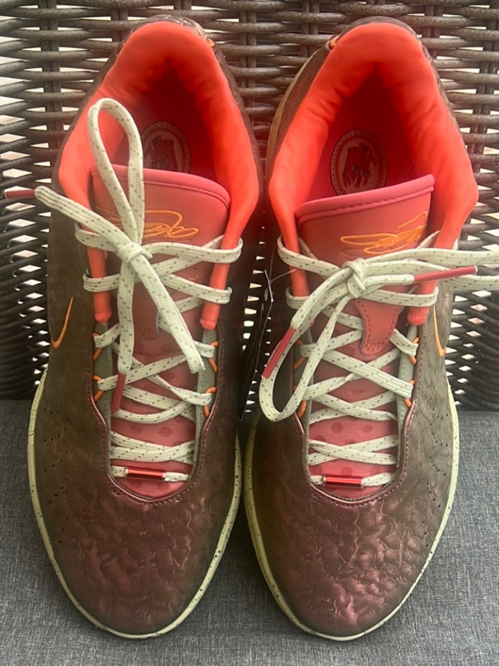 Nike LeBron 21 "Queen Conch" basketball